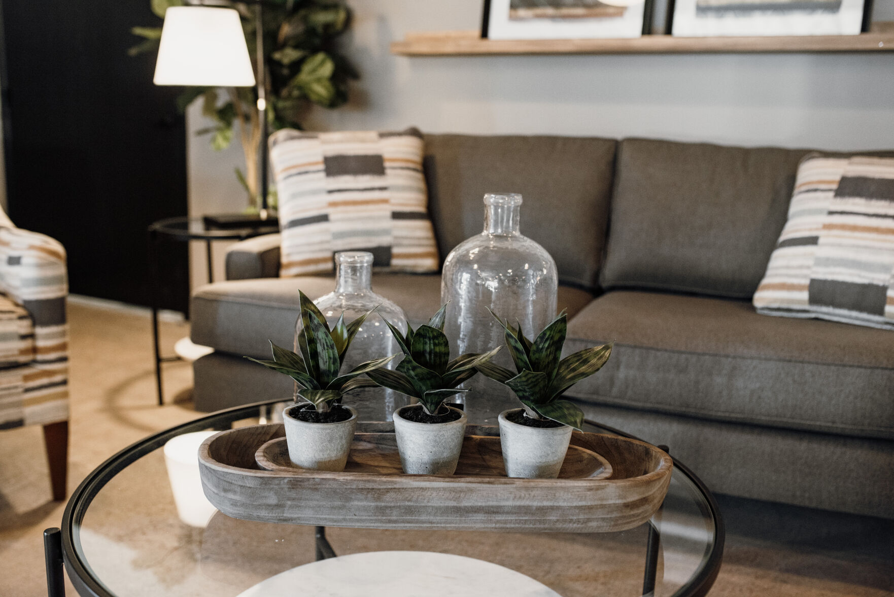 Accent and furniture